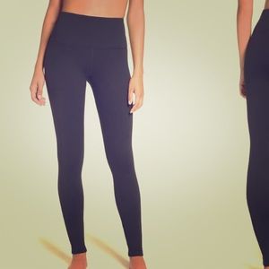 NWT  Zella compression Live In Leggings!